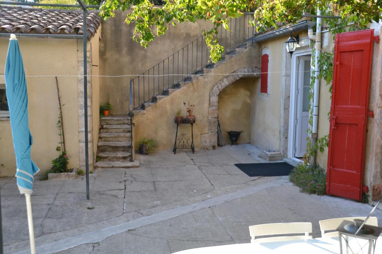 St Jean Du Gard : Spacious Apartment With Use Of Pool 圣让杜加尔 外观 照片